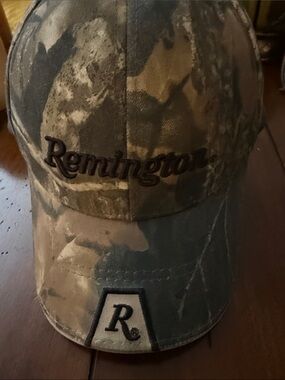 Remington Camouflage Cap in Green and Brown